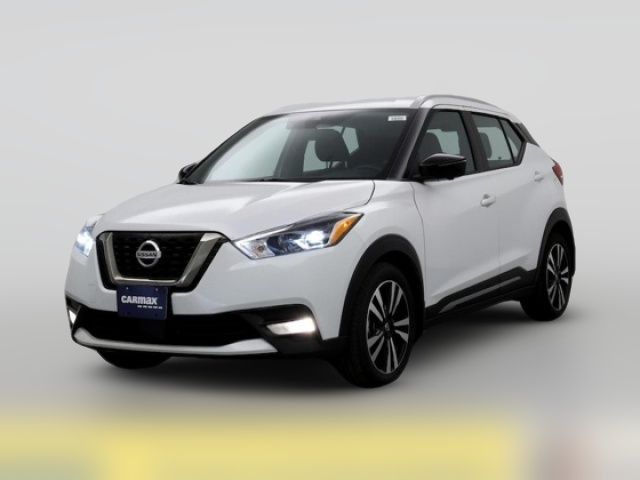 2020 Nissan Kicks SR