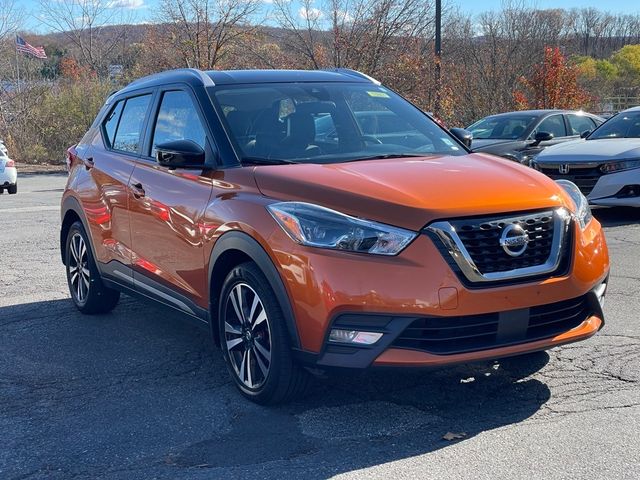 2020 Nissan Kicks SR