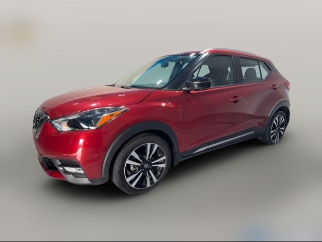 2020 Nissan Kicks SR