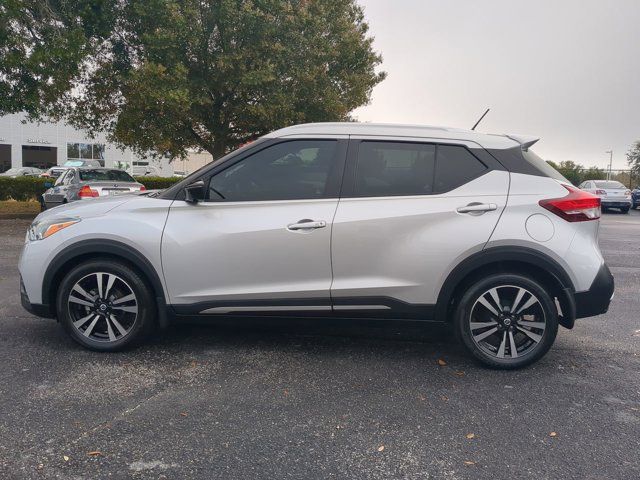 2020 Nissan Kicks SR