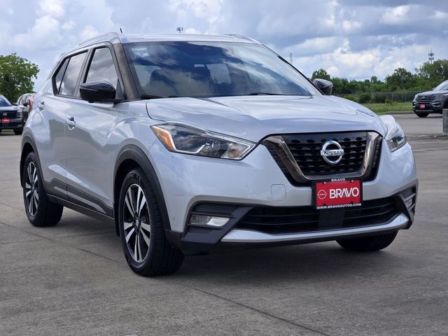 2020 Nissan Kicks SR