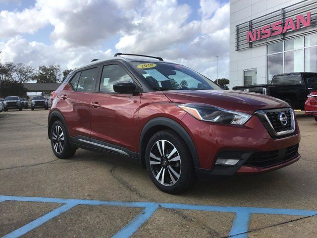 2020 Nissan Kicks SR