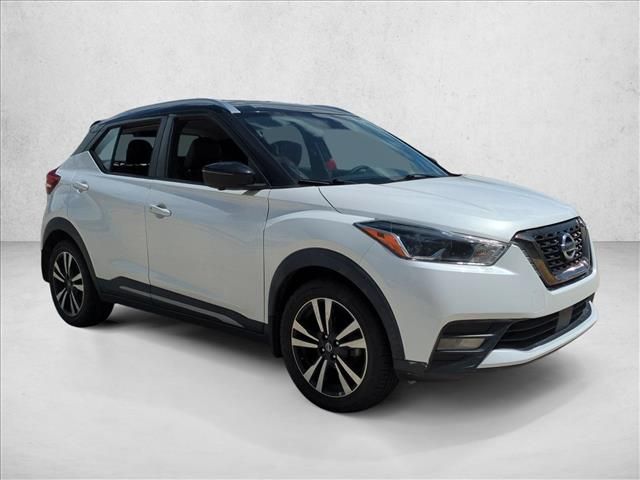 2020 Nissan Kicks SR