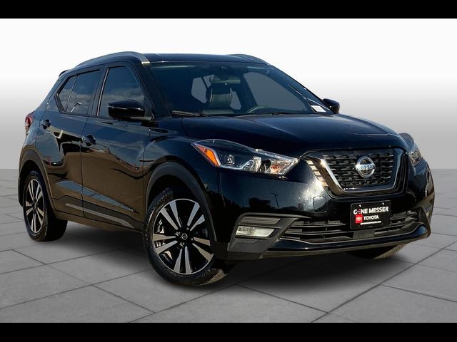 2020 Nissan Kicks SR