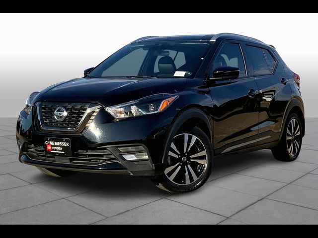 2020 Nissan Kicks SR