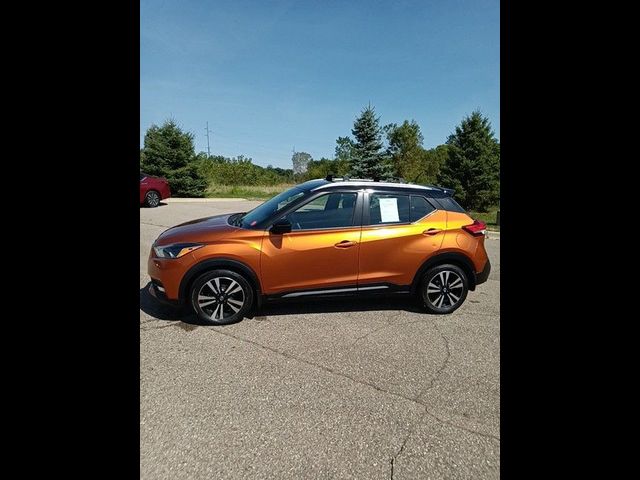 2020 Nissan Kicks SR