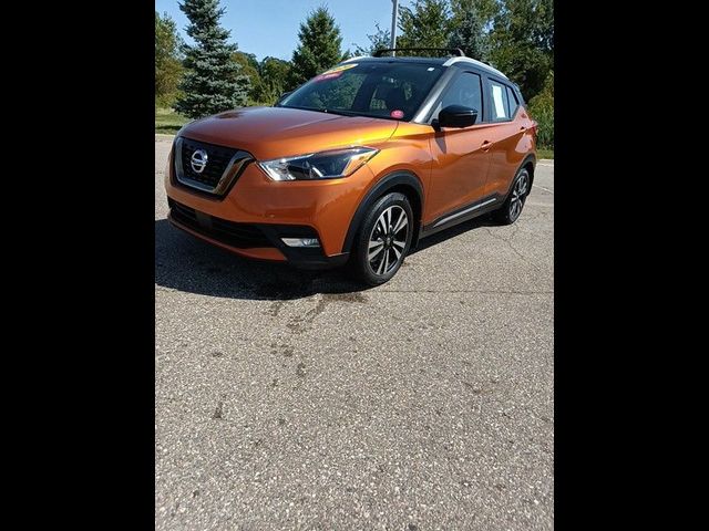 2020 Nissan Kicks SR