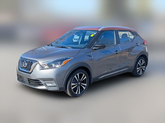 2020 Nissan Kicks SR