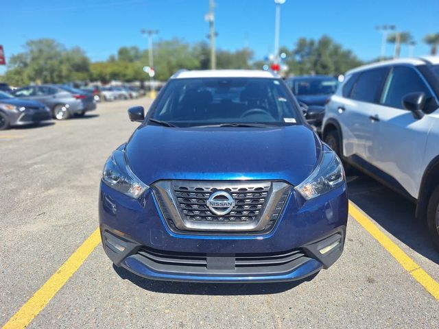 2020 Nissan Kicks SR