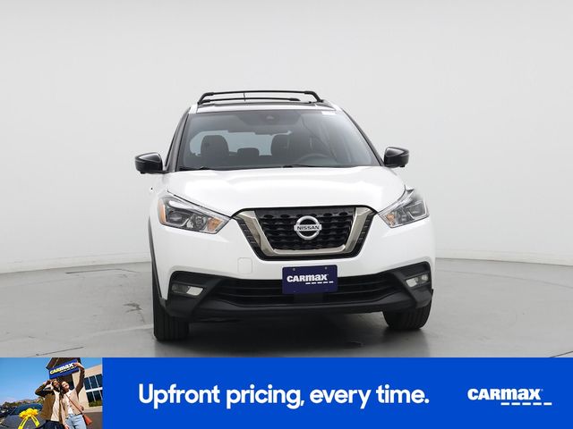 2020 Nissan Kicks SR