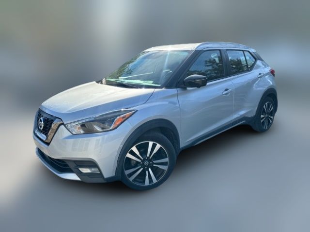 2020 Nissan Kicks SR