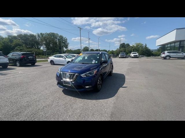 2020 Nissan Kicks SR