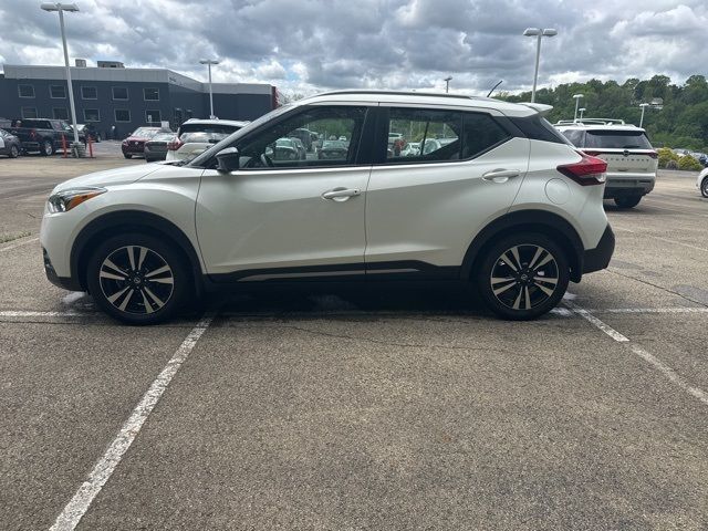 2020 Nissan Kicks SR