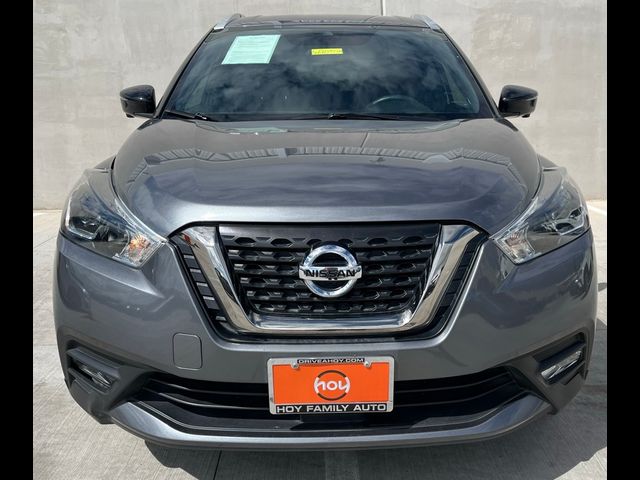 2020 Nissan Kicks SR