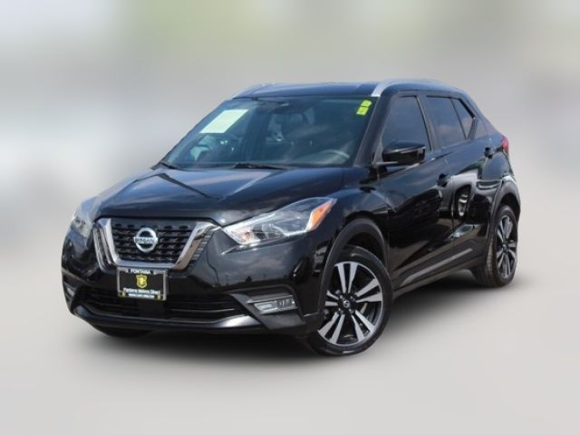 2020 Nissan Kicks SR