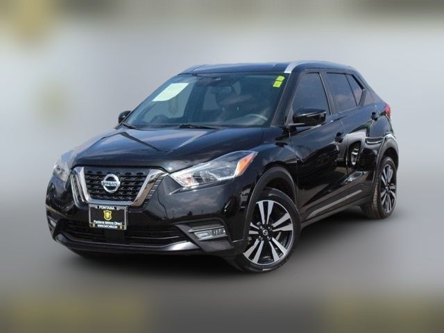 2020 Nissan Kicks SR