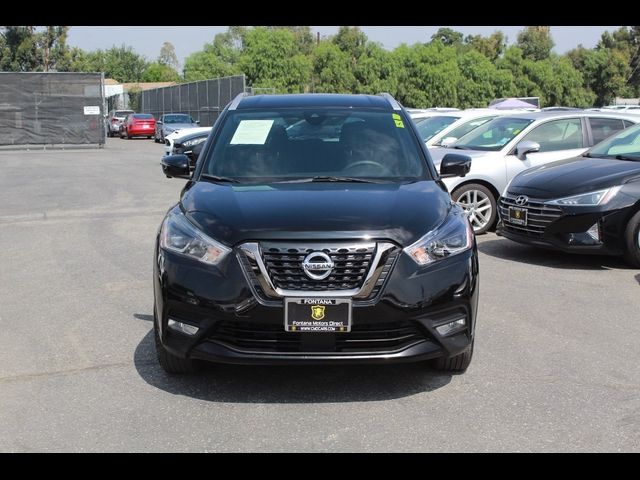 2020 Nissan Kicks SR