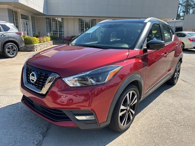 2020 Nissan Kicks SR