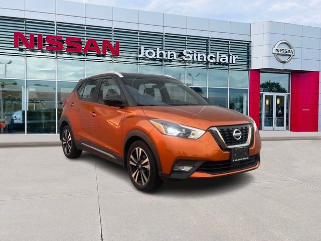 2020 Nissan Kicks SR