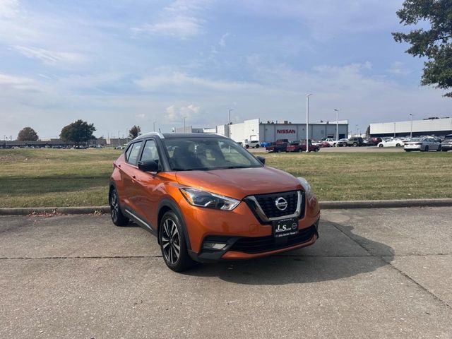 2020 Nissan Kicks SR