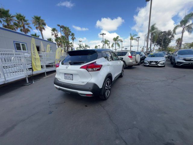 2020 Nissan Kicks SR