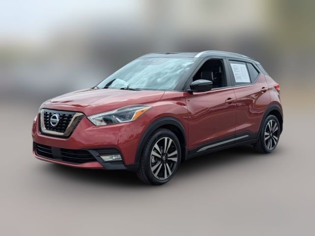 2020 Nissan Kicks SR