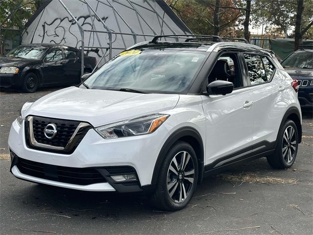 2020 Nissan Kicks SR