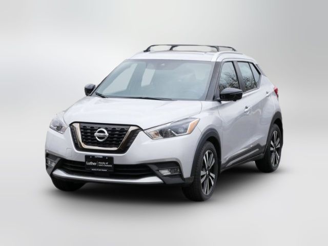 2020 Nissan Kicks SR