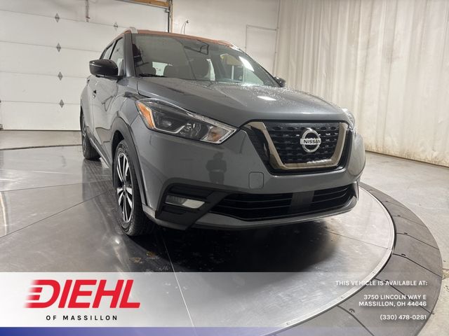 2020 Nissan Kicks SR