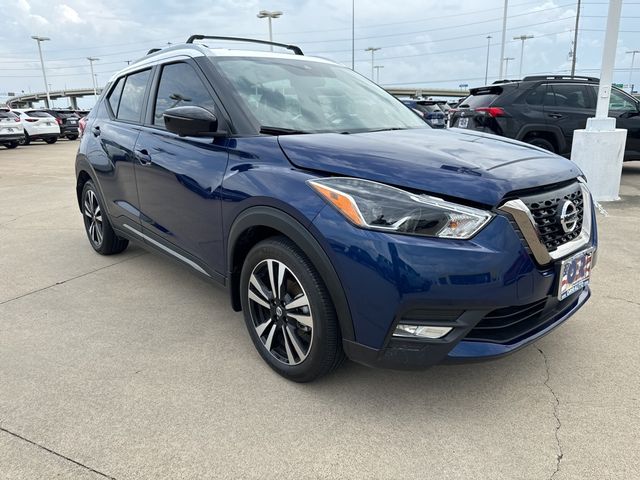 2020 Nissan Kicks SR