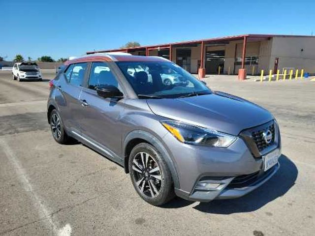 2020 Nissan Kicks SR