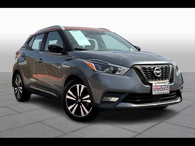 2020 Nissan Kicks SR