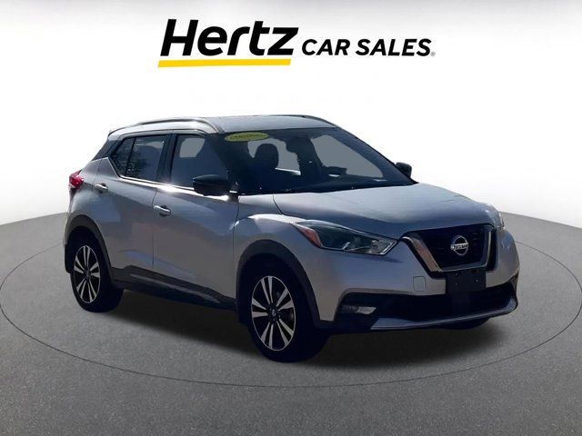 2020 Nissan Kicks SR