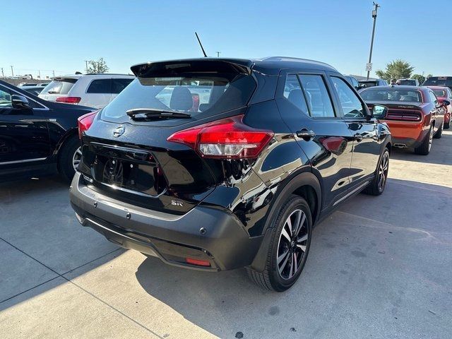 2020 Nissan Kicks SR