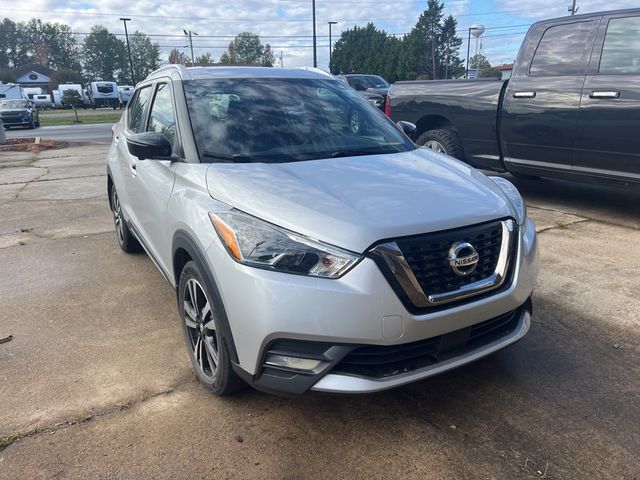 2020 Nissan Kicks SR