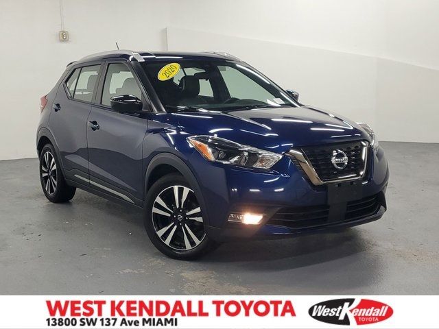 2020 Nissan Kicks SR