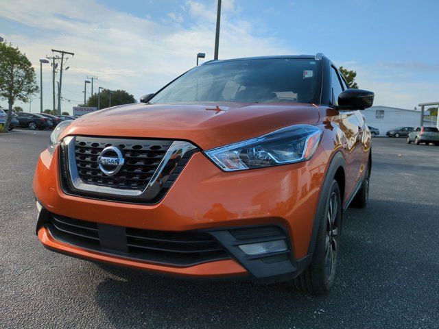 2020 Nissan Kicks SR