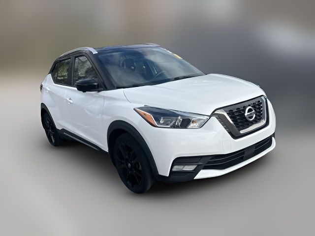 2020 Nissan Kicks SR