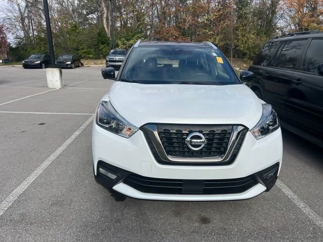 2020 Nissan Kicks SR