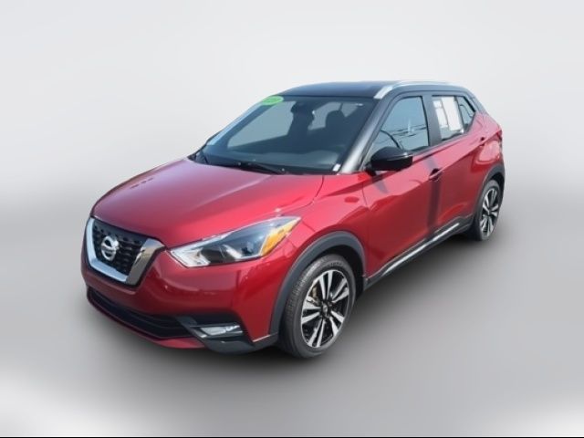 2020 Nissan Kicks SR