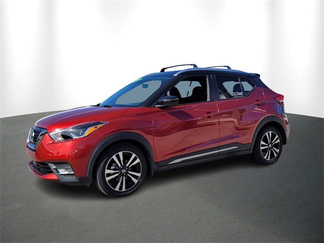 2020 Nissan Kicks SR