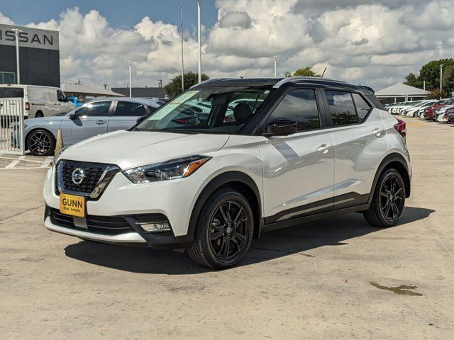 2020 Nissan Kicks SR