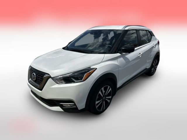 2020 Nissan Kicks SR