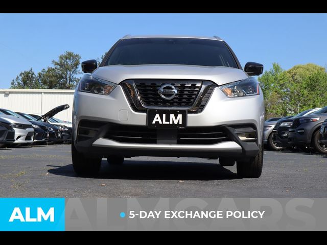 2020 Nissan Kicks SR