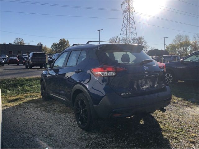 2020 Nissan Kicks SR