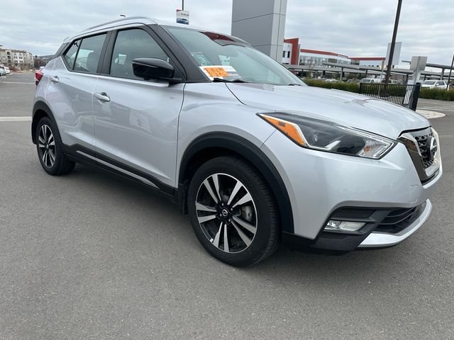 2020 Nissan Kicks SR