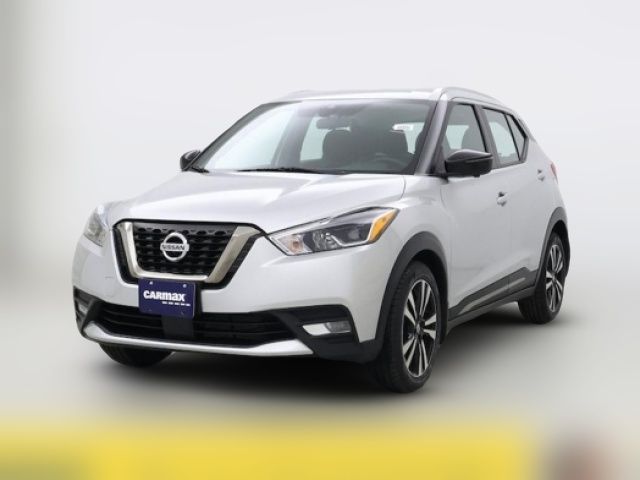 2020 Nissan Kicks SR