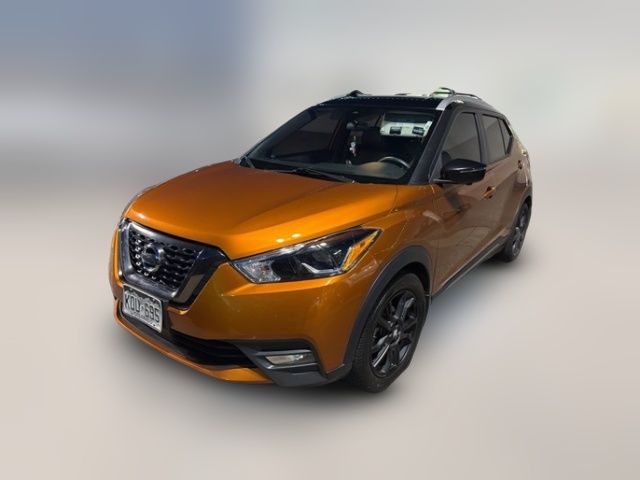 2020 Nissan Kicks SR
