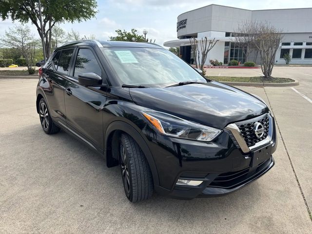 2020 Nissan Kicks SR