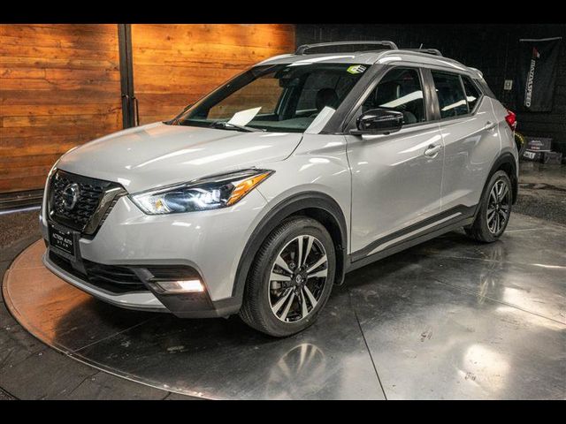 2020 Nissan Kicks SR